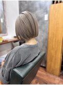 丸みボブ×ミルクティーグレージュ
