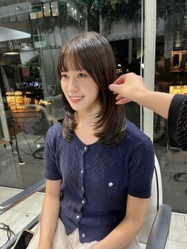 オブヘアージユウガオカ(Of HAIR Jiyugaoka) 【ミディアムレイヤー】