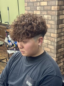 メゾンフォーメン トアロード(Maison for men TorRoad) スペインカール　メンズパーマ　メンズメッシュ