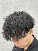 動きと束感のメンズ波巻きパーマ