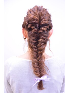 ヘアーデザイン ミヤビ 広尾(HAIR DESIGN MIYABI) GirlyフィッシュボーンスタイルB