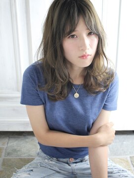 ペイジス(Pages) 【ＴＨＲＯＷ】アッシュで作る☆透明感セミディ