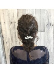 結婚式やパーティー イベントのヘアセットはムーン岡山にどうぞ