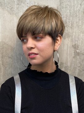 ピークアブー 表参道(PEEK-A-BOO) ひし形シルエットショート【20代~40代】【表参道】