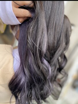 ラビス クローバー(Lovis clover) 大人かわいい　カーキグレージュ　フェザーバング