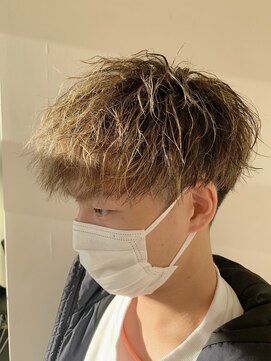 フォルテ 草薙店 ツイストスパイラルマッシュ　ハイライトカラー