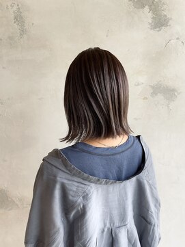 カムジーヘッド(COMEGHEAD) ぱつっとボブ