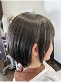 ショートボブ