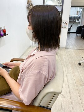 クラン 岡本(Chlan) 斜めバング　オリーブベージュ　シルキーベージュ