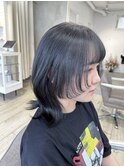 ○顔まわりのウルフカット　ブルーブラック○ 前髪