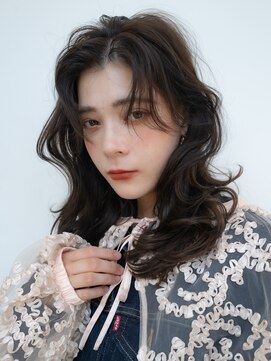 ロンドアンメゾン 原宿(Lond un Maison.) ウェーブミディアム似合わせカットメルティーカラーレイヤー