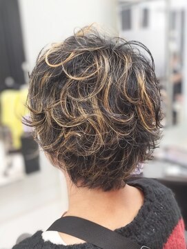 ヘアースタジオ ジェイワン(hair studio J ONE) 30代40代50代60代ウィービング/ブリーチ/脱白髪染め/白髪ぼかし2