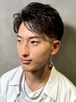 ディスイズバーバーフォース(THIS IS BARBER 4th)&nbsp;刈り上げショート 毛流れパーマ ハーフアップバング 20代