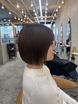 ロンドアジュール 横浜(Lond azur) チャコール/オリーブグレー/レイヤーカット小顔顔周り韓国横浜