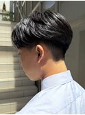 ショートセンターパート×刈り上げ
