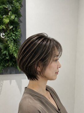 リンダバイネオリーブ 白楽店(Linda by neolive) ショートボブ×白髪ぼかしハイライト・ナチュラルショート