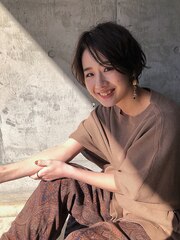 大人可愛い小顔ナチュラルショートボブ