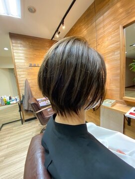 ヘアアンドスパ ポライト(hair&spa POLITE) クビレショート