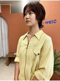 ミディアムヘア斜めバンググレージュカラーデザインカラー