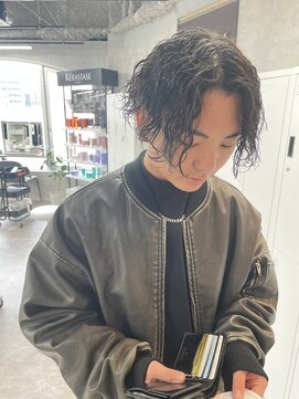 リミットバイアフィナー 大宮店(limit by Afinar) センター分け×波巻きパーマ