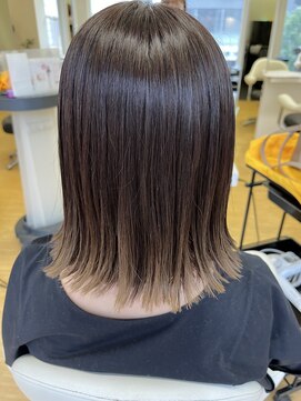 クララ 札幌琴似店(CLALA S.Kotoni) 切りっぱなしグラデーションカラー