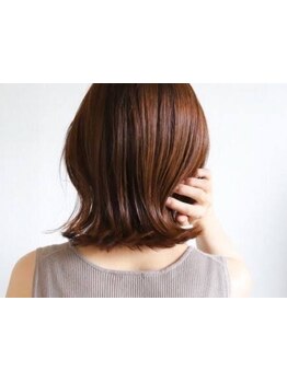 【葛西駅徒歩2分】お肌が敏感な方用の香草カラーをご用意☆生え際の白髪をしっかりカバーし美しい髪へ◇