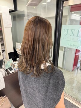 アイズ 本厚木(AIZU) 白髪ぼかしハイライト