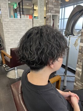 ヘアーメイク ロージー 北18条店(HAIR MAKE ROSY) 波巻きツイストスパイラルパーマツーブロック刈り上げ