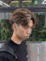 ステラ(STELLA)&nbsp;センターパート/外国人風ハイライト/メンズハイライト