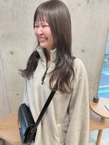 エウペ 渋谷(WEUPE)&nbsp;斜めバング/グレージュカラー/デザインカラー/シルキーベージュ