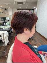 ルナ 大船店(LUNA)&nbsp;「大人の艶髪｜赤のヘアマニキュア×ふんわりショート」