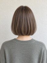 ベルス(bellus)&nbsp;透け感ベージュブラウン×大人のあご下ボブ 20代　30代　40代
