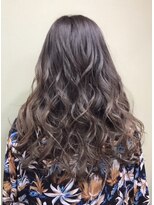 ヘアメイク ゼロサンヨンゴ(Hair Make 0345)&nbsp;ハイ透明感グレージュ系グラデーション【高倉麻未】