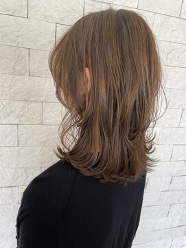 ラヴリア カミツ(LOVERIA KAMITSU) イメチェン☆ミントアッシュ☆くびれミディー