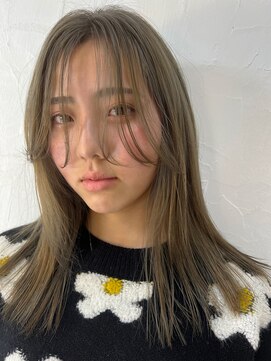 クリコ ヘアーデザイン(CLICQUOT hair design) 透明感のあるベージュカラー