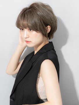 ハイル(Heil) 【Heil】 20代/30代/40代/ショートヘア/グレージュ/透明感カラー