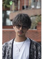 レタッチ バイ フィフス 天神大名(RETOUCH by fifth)&nbsp;波巻きスパイラルパーマツイストパーママッシュメンズパーマ束感