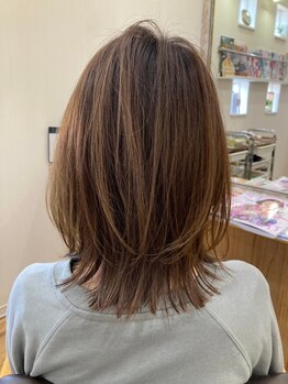 アトラクティヴの写真/ショートヘア×グレイカラーが人気の大人女性ナチュラルスタイルが得意なサロン♪髪のお悩みを解決☆