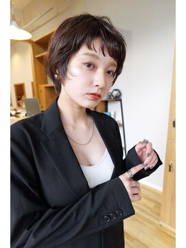 クラン バイ ヘッドライト たまプラーザ店(clan by HEADLIGHT) たまプラーザ/伸ばしかけショート/くせ毛活かしショート/透明感