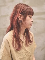 ニイ(nii.)&nbsp;レイヤーカット×ベリーピンクカラー