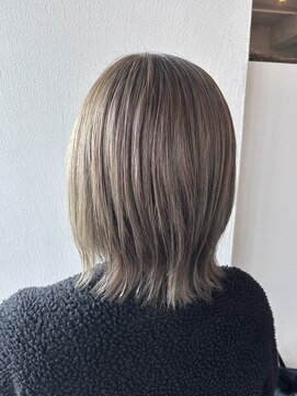 ブレイク 四日市ときわ店(BREK) グレージュカラー/クビレショート