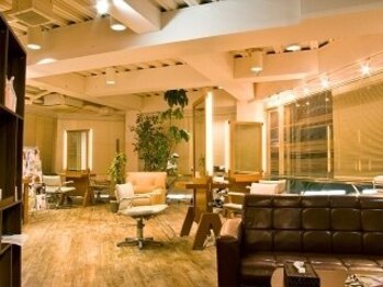 マックスキャミー(MAX cammy)の写真/《上新庄駅前》心地よい音楽とのんびり寛ぎ空間♪気さくで居心地良い雰囲気だから初めての方でも◎