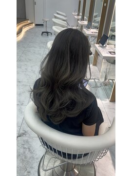 ロンドルピナス 小倉(Lond Lupinus) ミディアムレイヤーカット/似合わせカット/大人ガーリー/20代