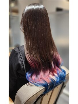 アロッタ 池袋(alotta) ピンク×ブルーの個性派グラデーション