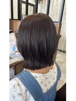 ハグヴィアン(HUG BIEN) 切りっぱなしレイヤーボブ