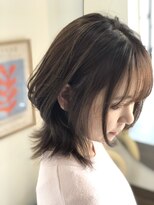 エカキラナ(eka kiranah)&nbsp;艶なモカブラウン！くびれミディアムレイヤースタイル！