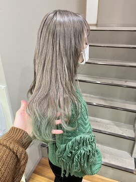 シェアサロンシエナ(share salon SCENA) ホワイトカラー