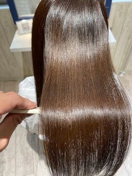 シャルマン 六町(CHARMANT) 水素トリートメント×カラーカット