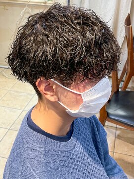 キャンバス バイ ネオリーブ 横浜西口(Canvas by neo.) 波巻きパーマ 刈り上げマッシュ 波打ちパーマ メンズ 横浜