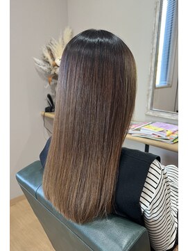 ルミエール(lumiere) 梅雨の湿気に負けない、まとまるつやさら縮毛矯正☆